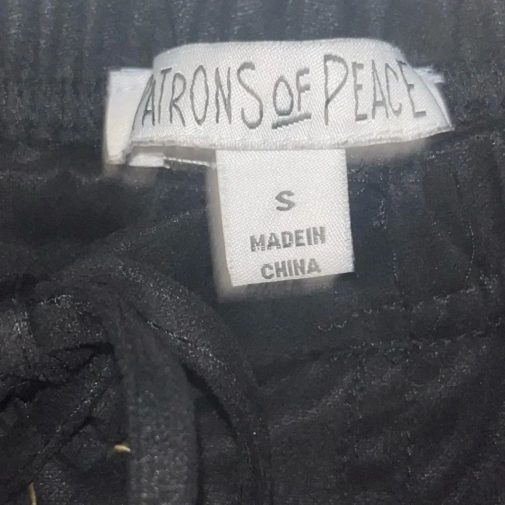 Black bell bottoms - Picture 3 of 5